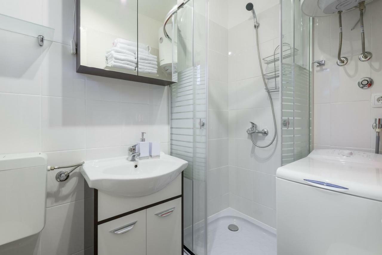 Top Location! Beach & Center Apt 4 Bol Exterior photo
